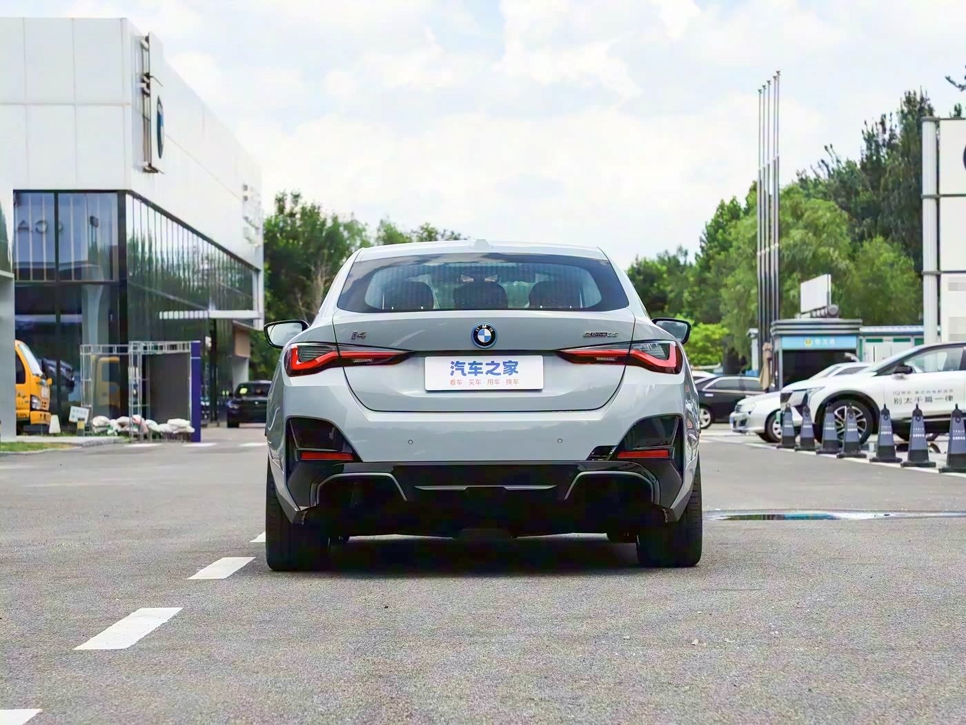 BMW i4 2025