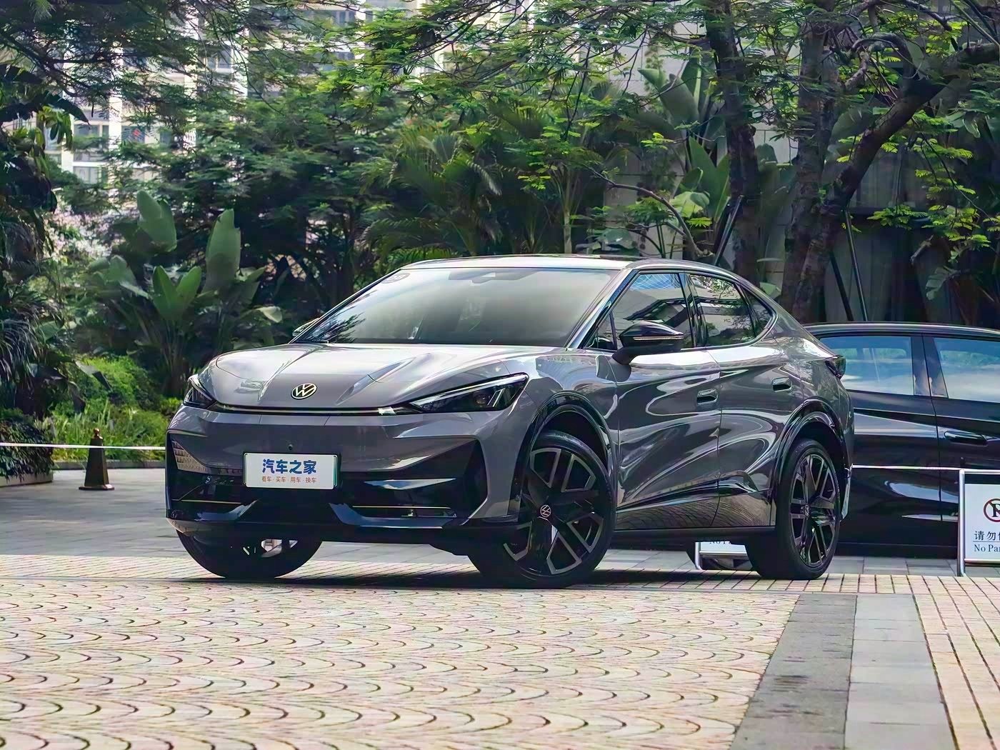 2025 Volkswagen ID.UNYX 06